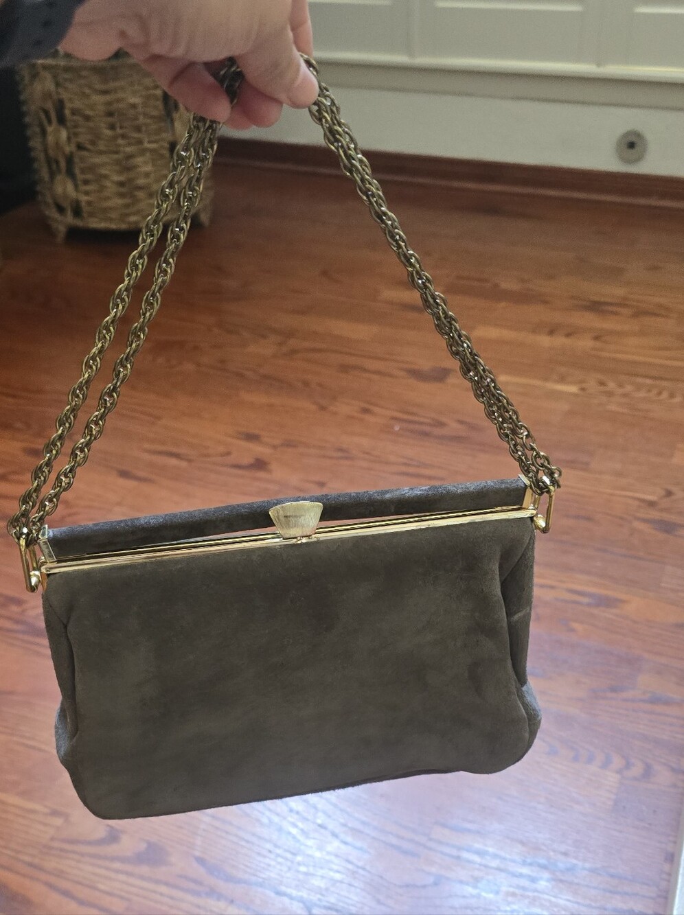 Vintage 50s 60s Charcoal Gray Suede Kiss Lock Evening Bag Gold Chain Strap Frame